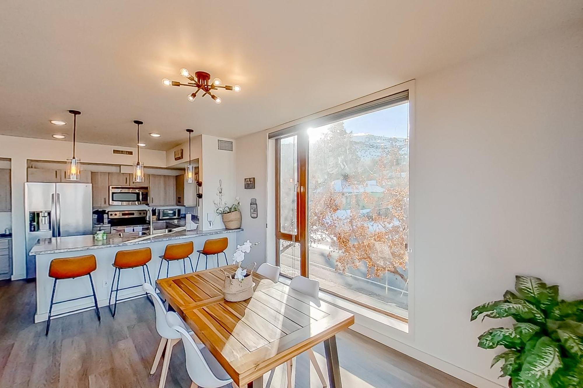 Chelan Resort Suites: Comfort By The Lake #201 Buitenkant foto
