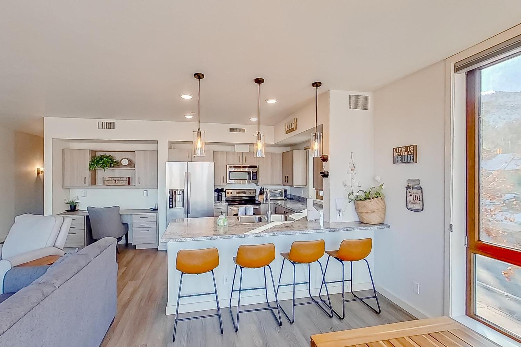Chelan Resort Suites: Comfort By The Lake #201 Buitenkant foto